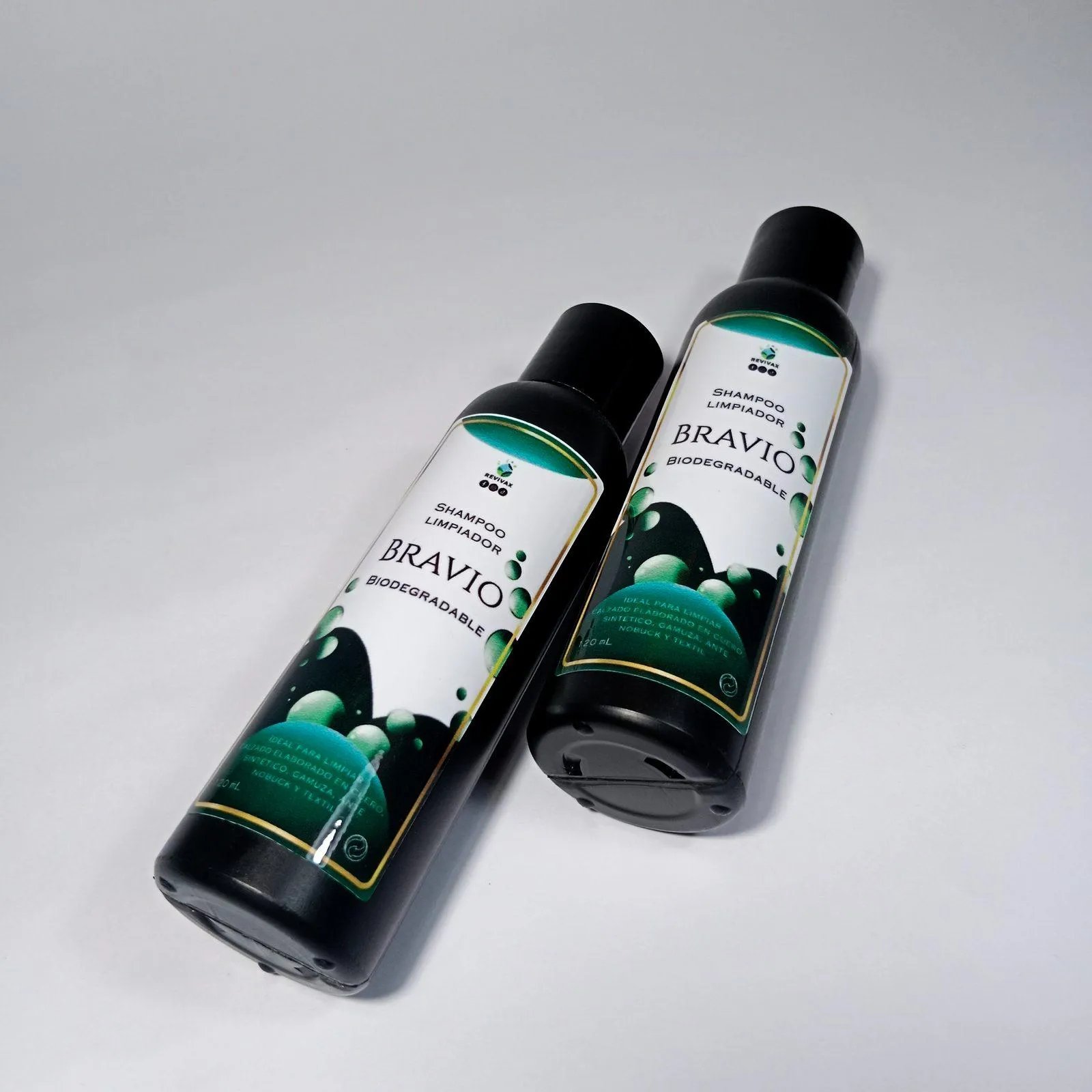Bravio, shampoo limpiador biodegradable para cuero de Revivax